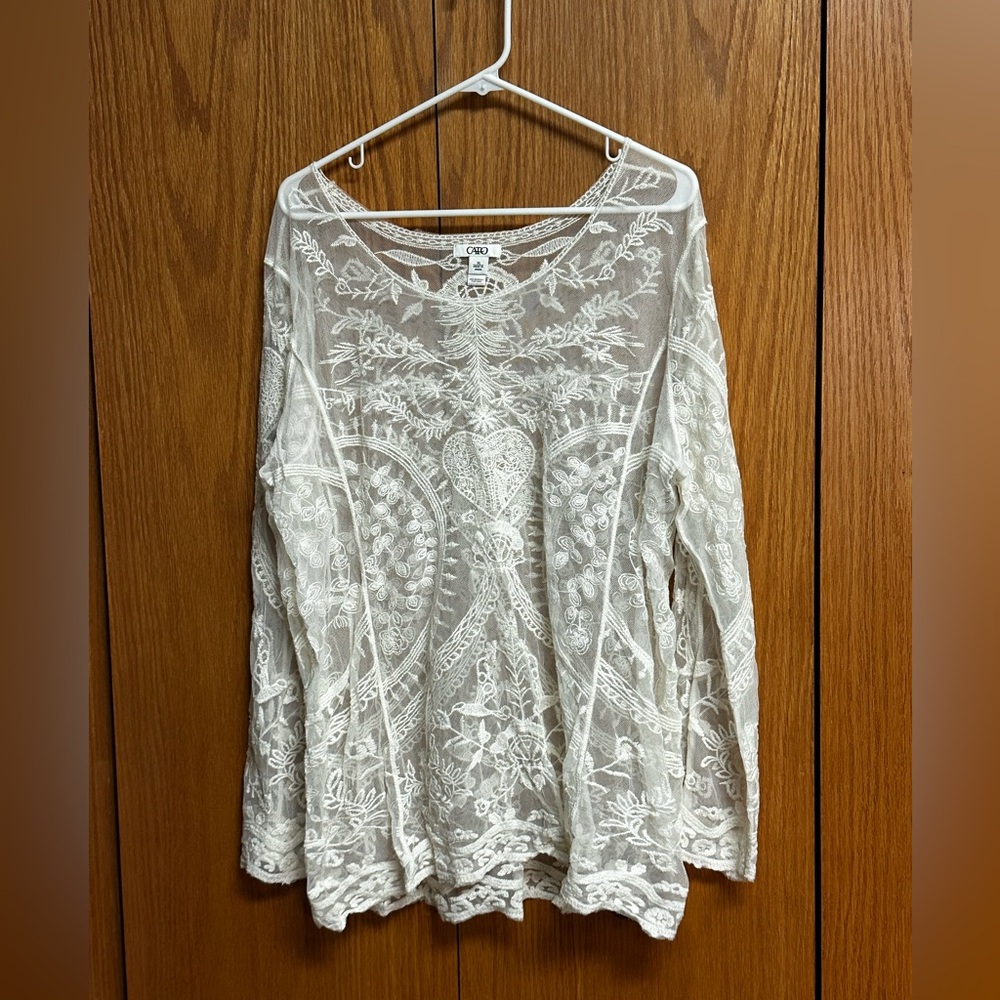 Elegant Cream Lace Top